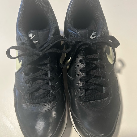 “Send Ur Price?” WORN ONCE…”NIKE AIR MAX” Black & Cream Sneakers…*NO BOX* 👟 - Picture 2 of 5